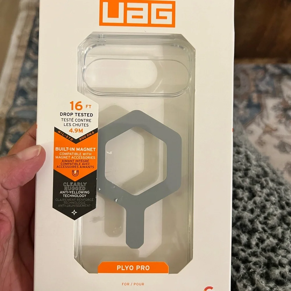 UAG Plyo Pro Clear Case with Gray Design